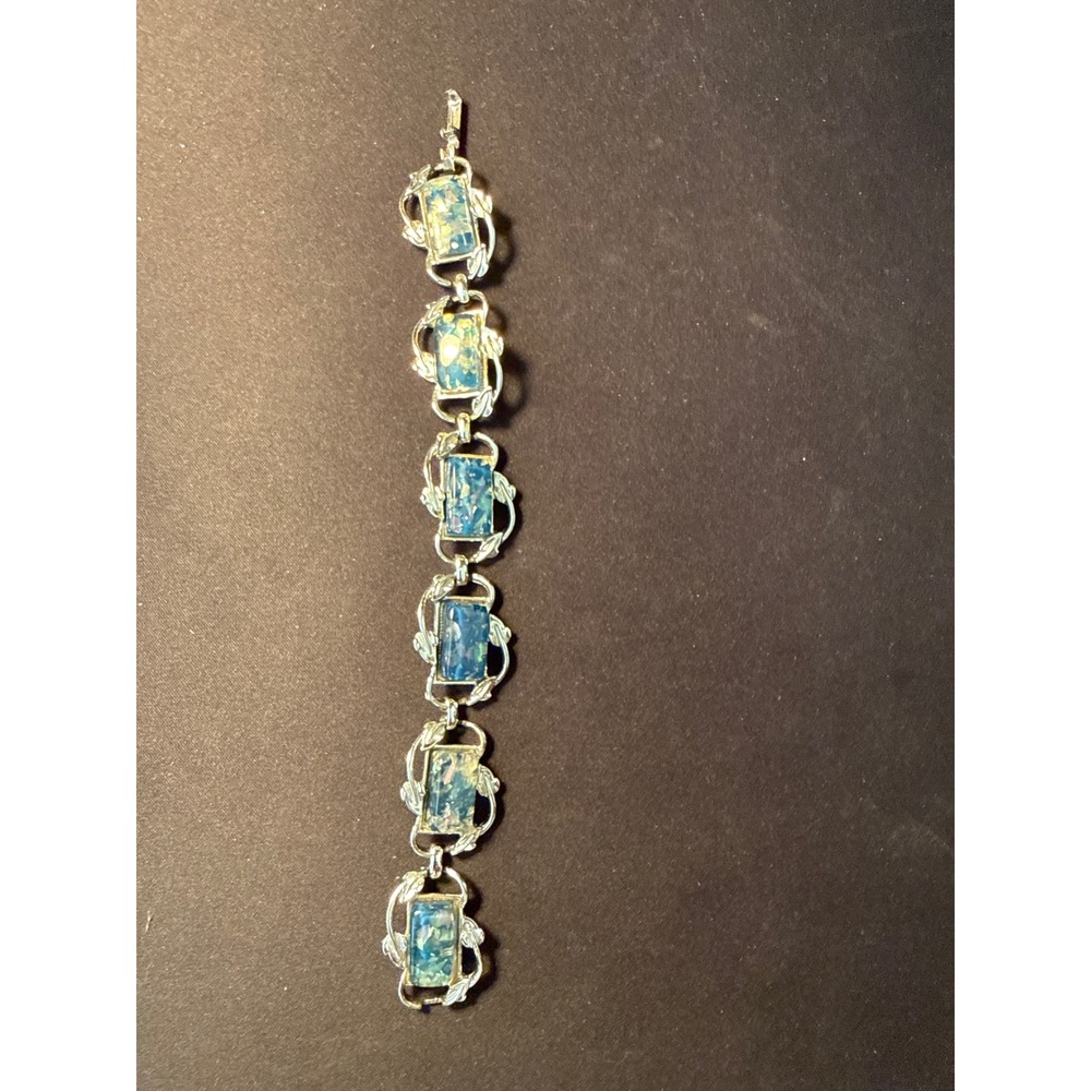 Coro Vintage Silver Tone Blue Iridescent Confetti Lucite Link Bracelet 7 Inch